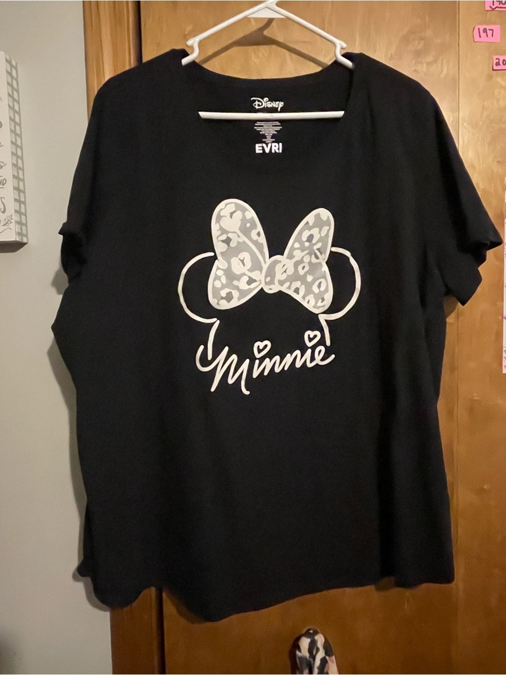 Women’s EVRI Minnie T-Shirt